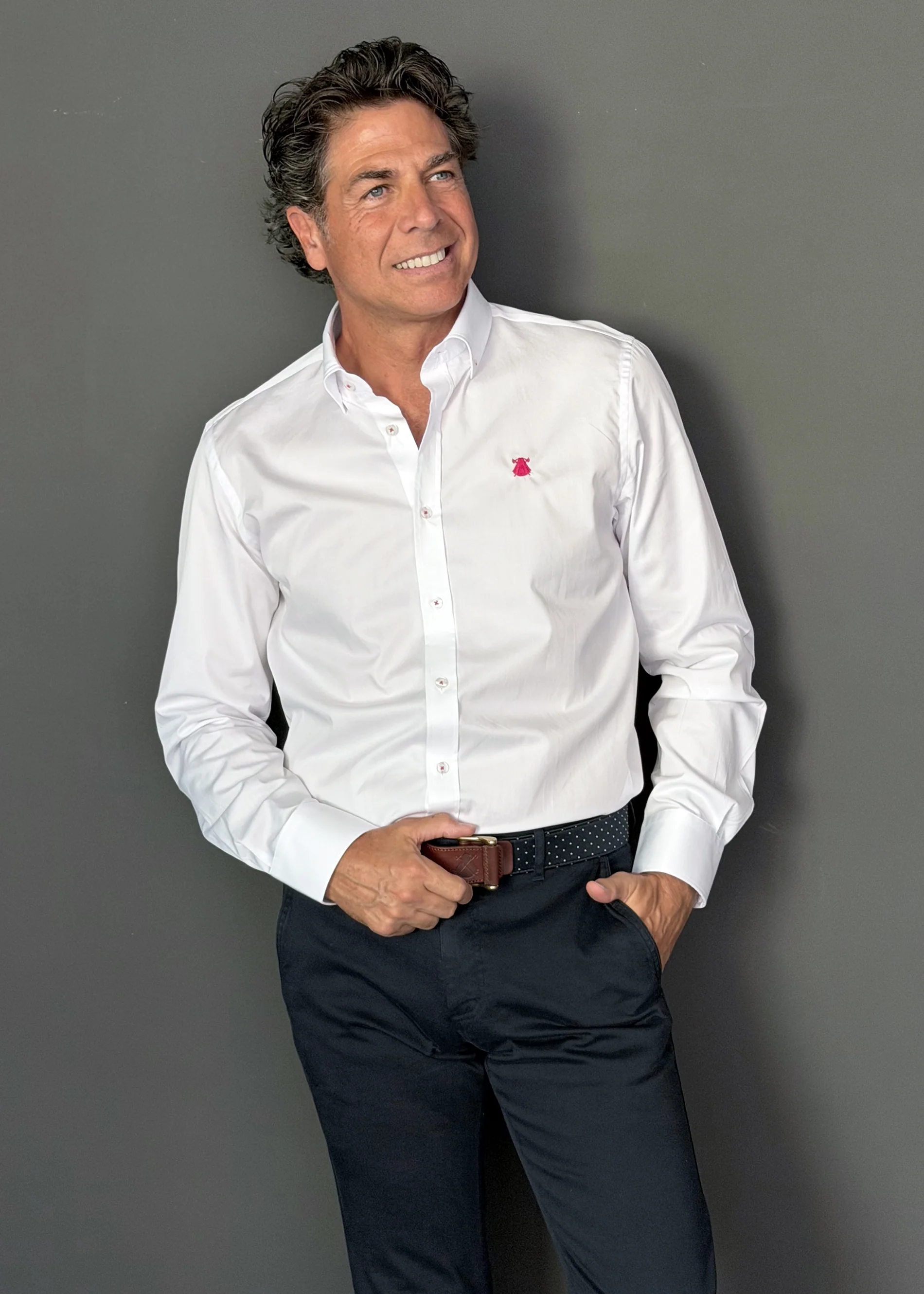 Camisa Blanca Sarga Hilo Rosa Hombre