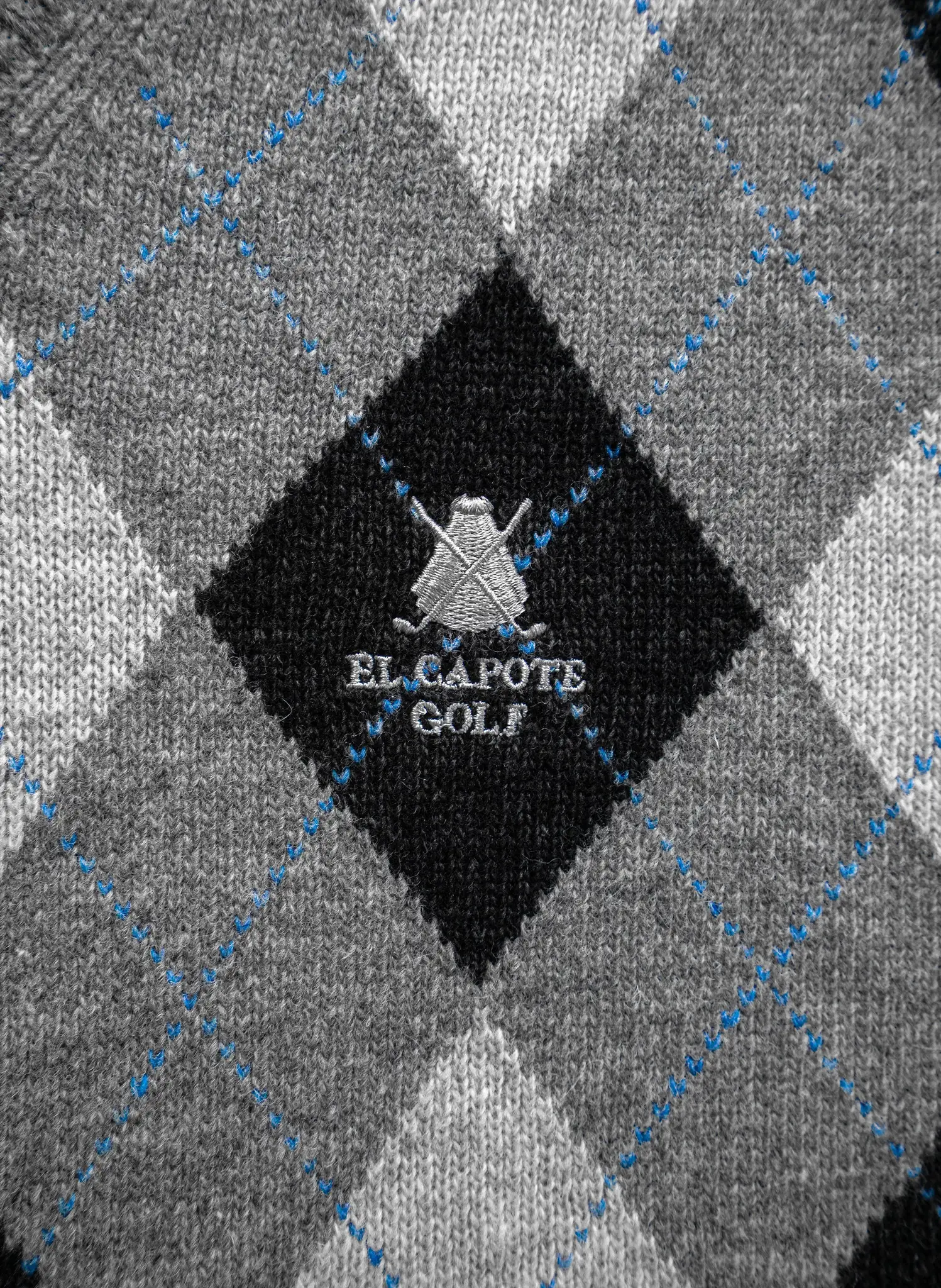 Jersey Gris Lambswool Cuello Pico Rombos Mujer - Image 3