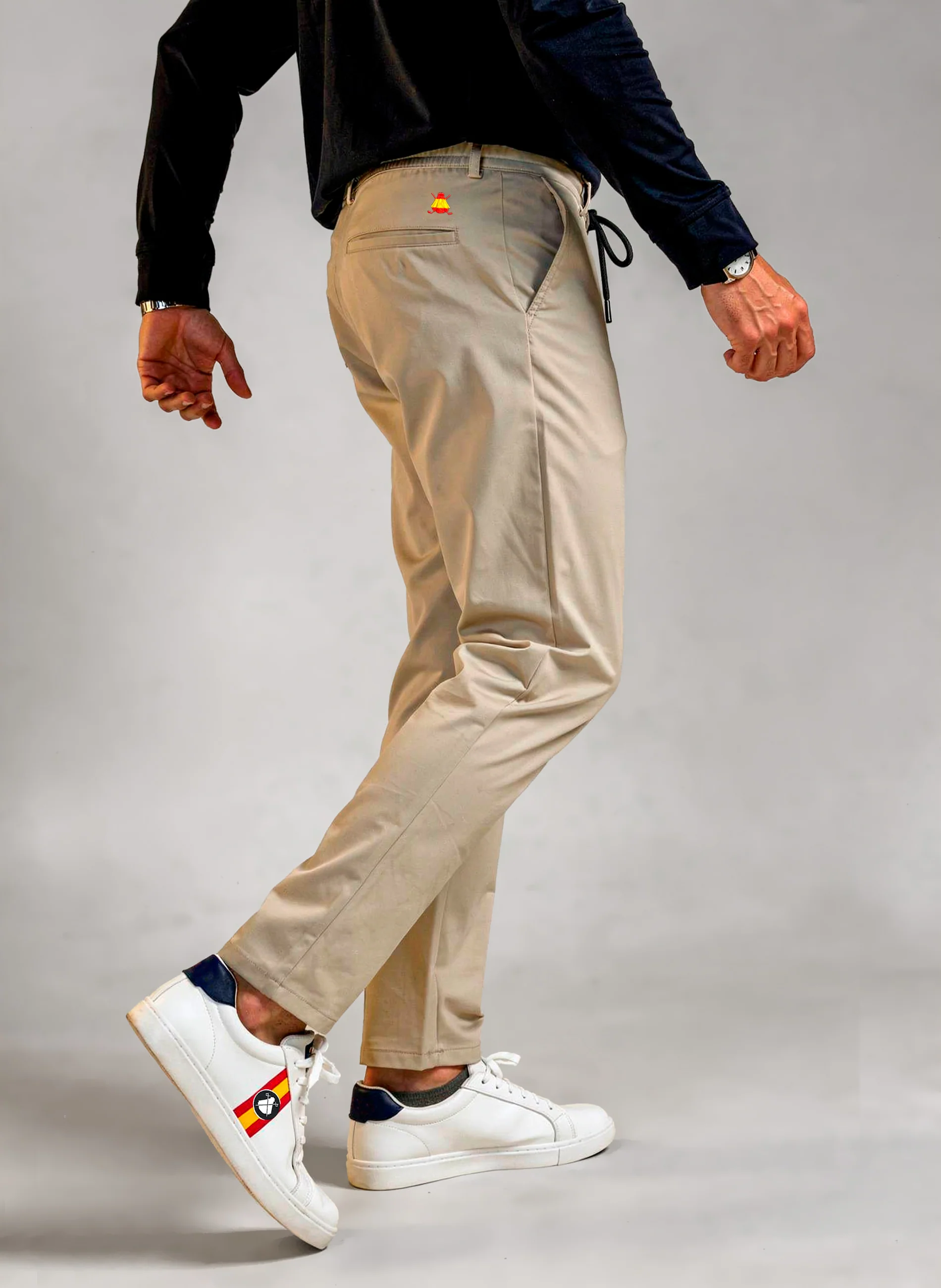 Pantalón Jogger Fino Beige Hombre - Image 2