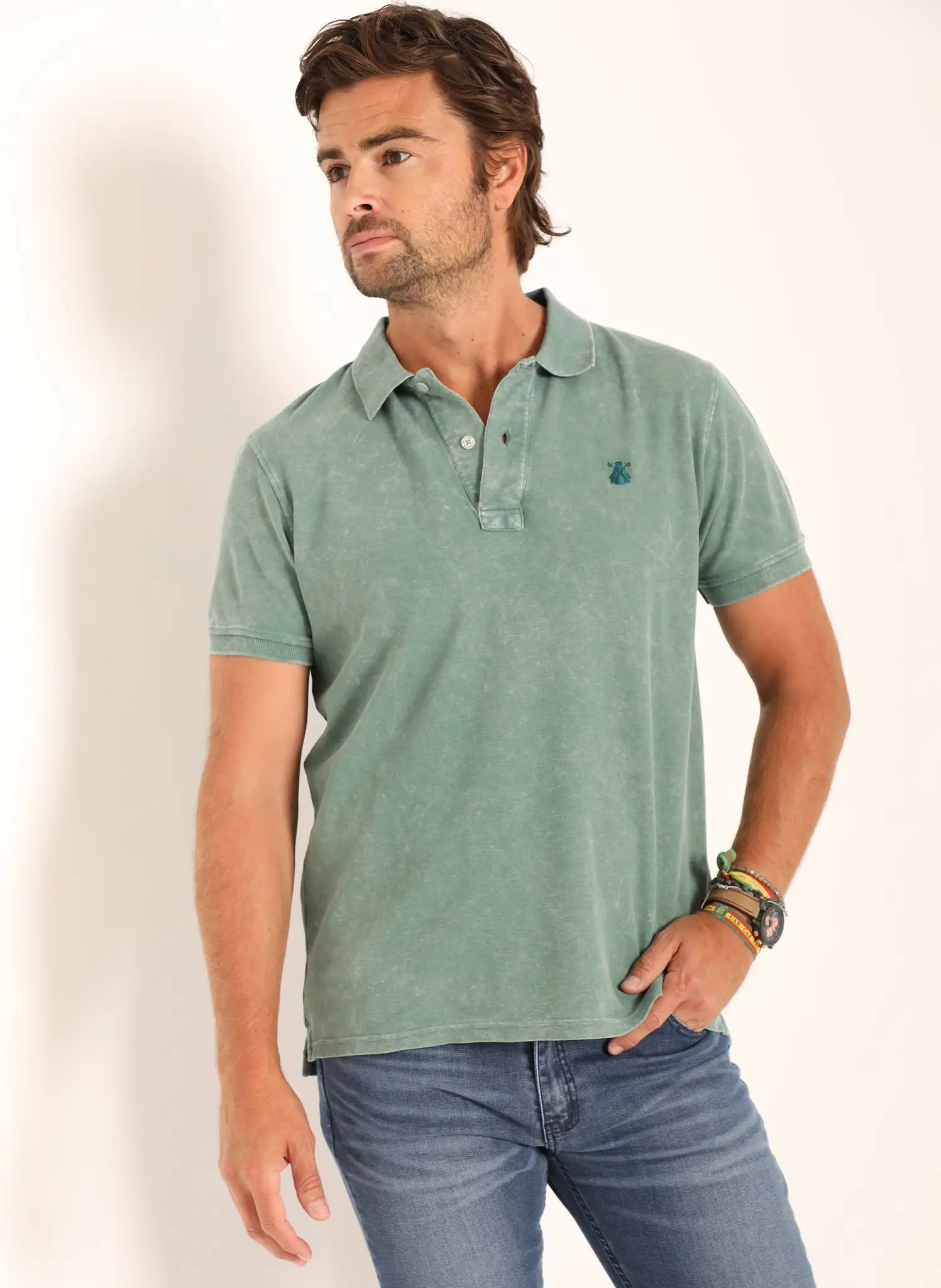 Polo Tinte en Prenda Verde Hombre